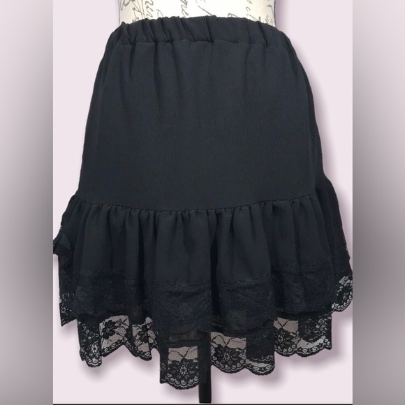 colza Other - Colza, Lace Trim Skirt, Size Large